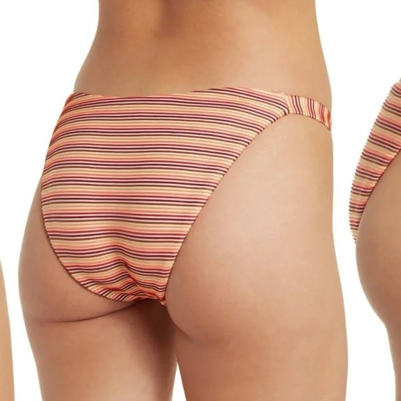 Madewell Ribbed Bikini botttom  in Ombré Stripe - Picture 4 of 9